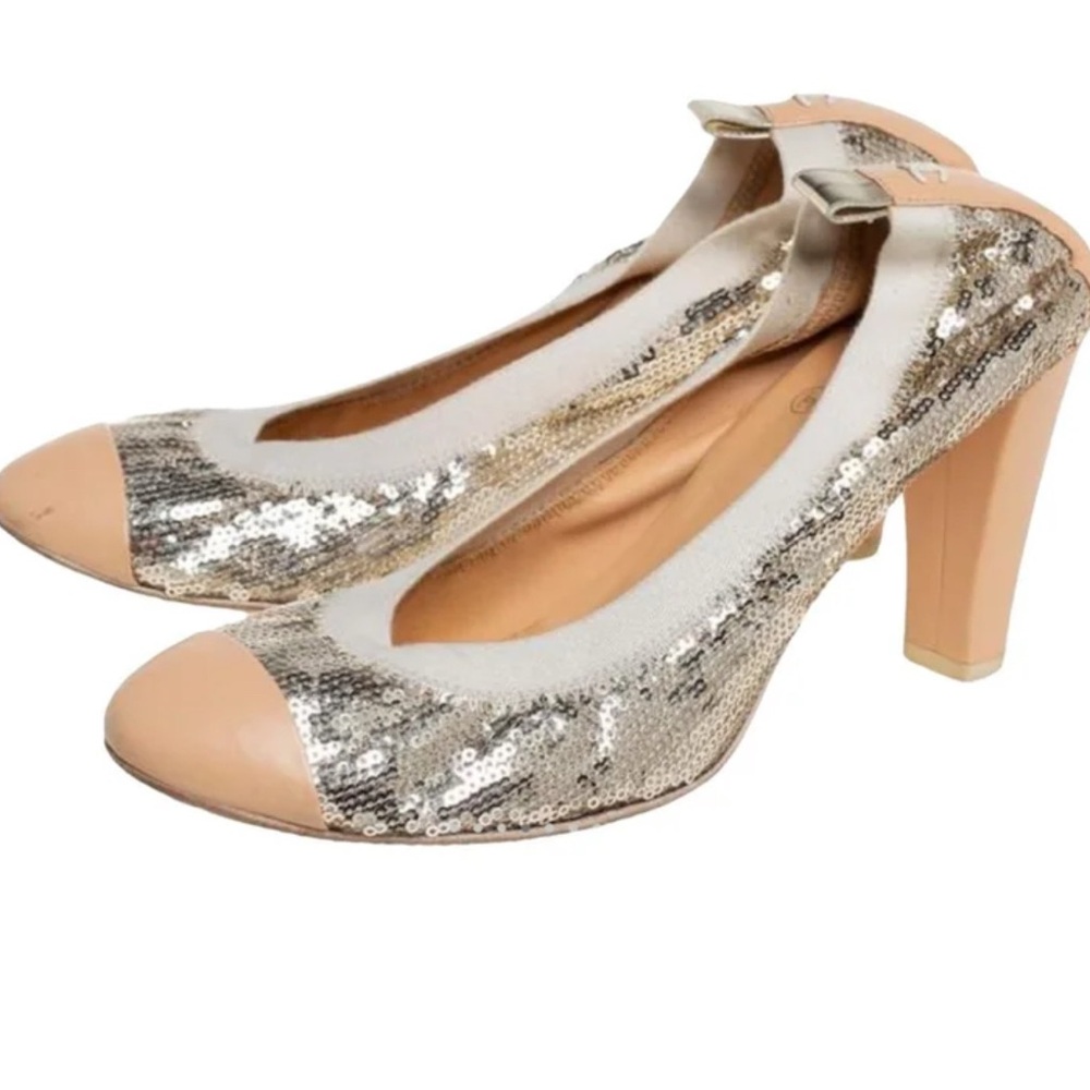 CHANEL Spirit Gold Heels 40